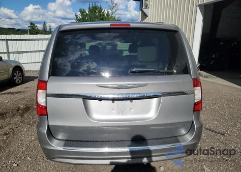 2013 Chrysler Town & Country Touring из США, поврежденный, VIN 2C4RC1BG3DR802181